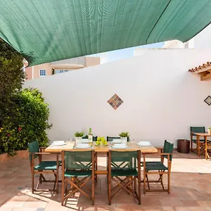 Ca Na Bel 4 Bedroom House, Ciutadella Сasa de vacaciones